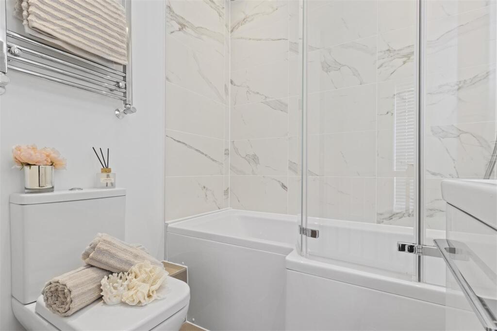 Main Bathroom