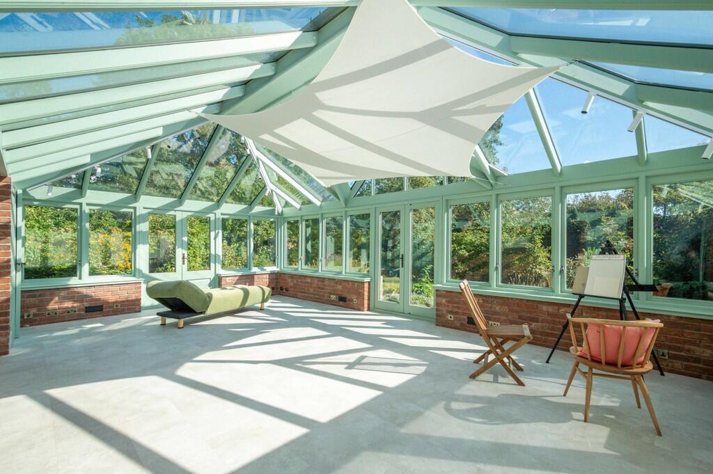 9a Chapel Street-...