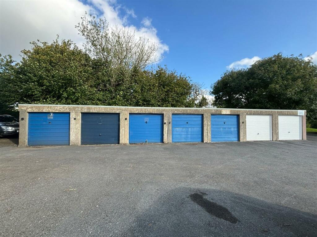 Garages at Yeo Park, Yealmpton PL8 2LP Freehold Ra