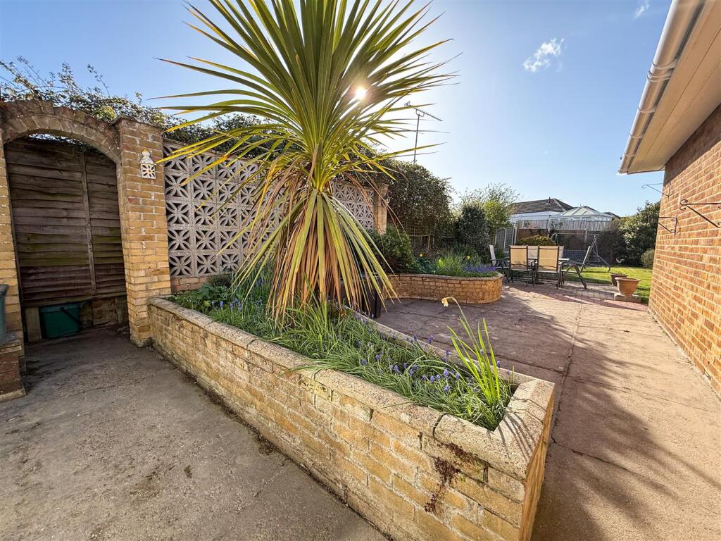 ALTERNATE VIEW OF GARDEN