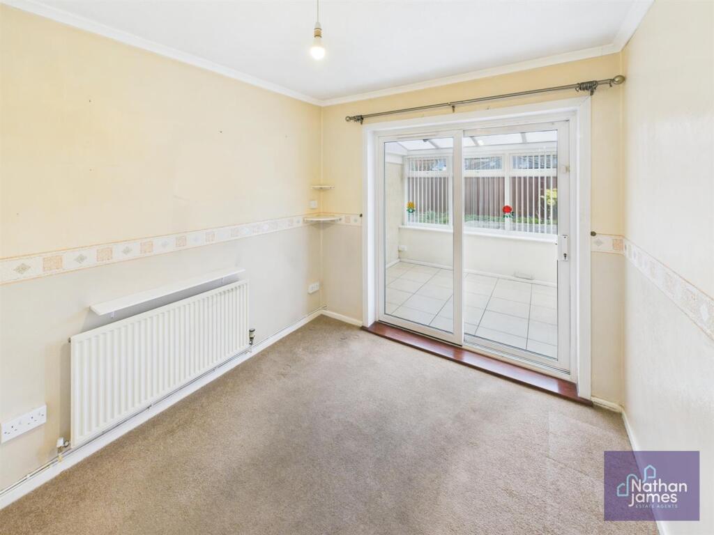 Bedroom 2 / Dining Room