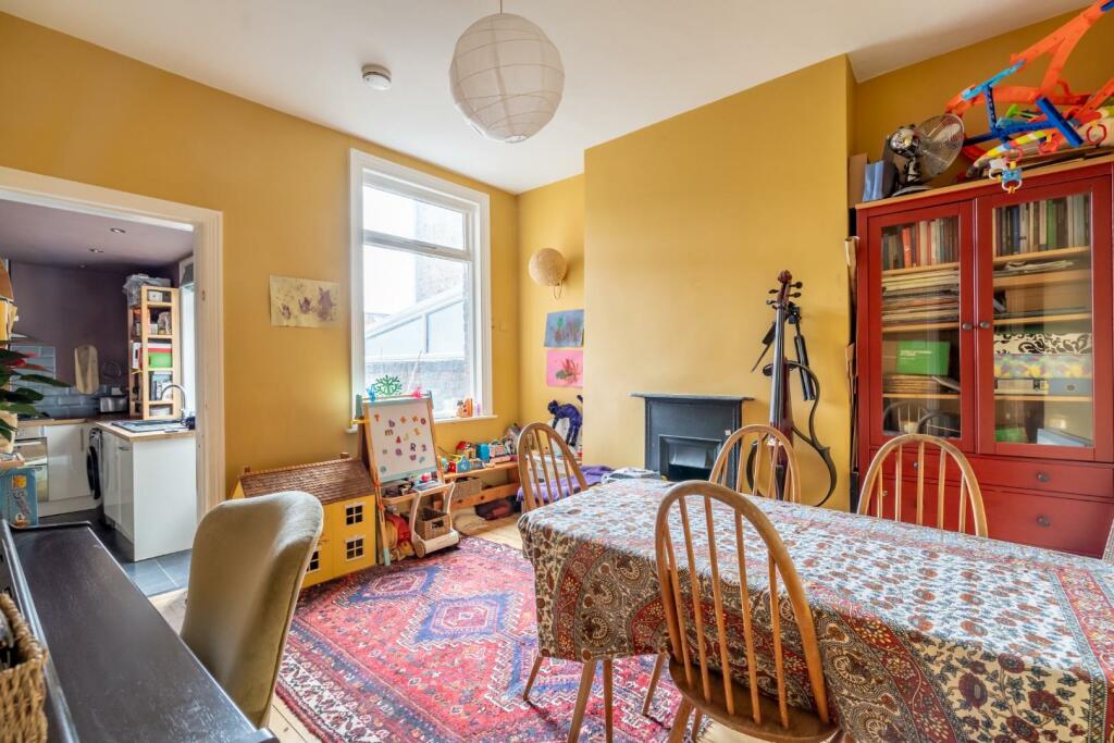 lindley street-3.jpg