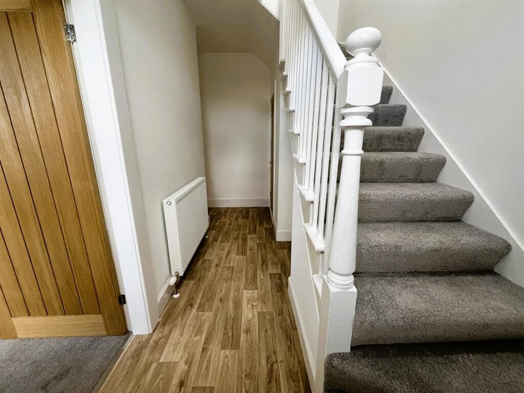 ENTRANCE HALLWAY