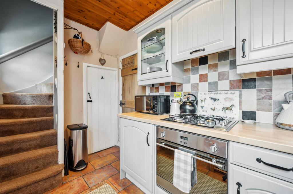 Saxton Mee Waters Edge -0030.jpg