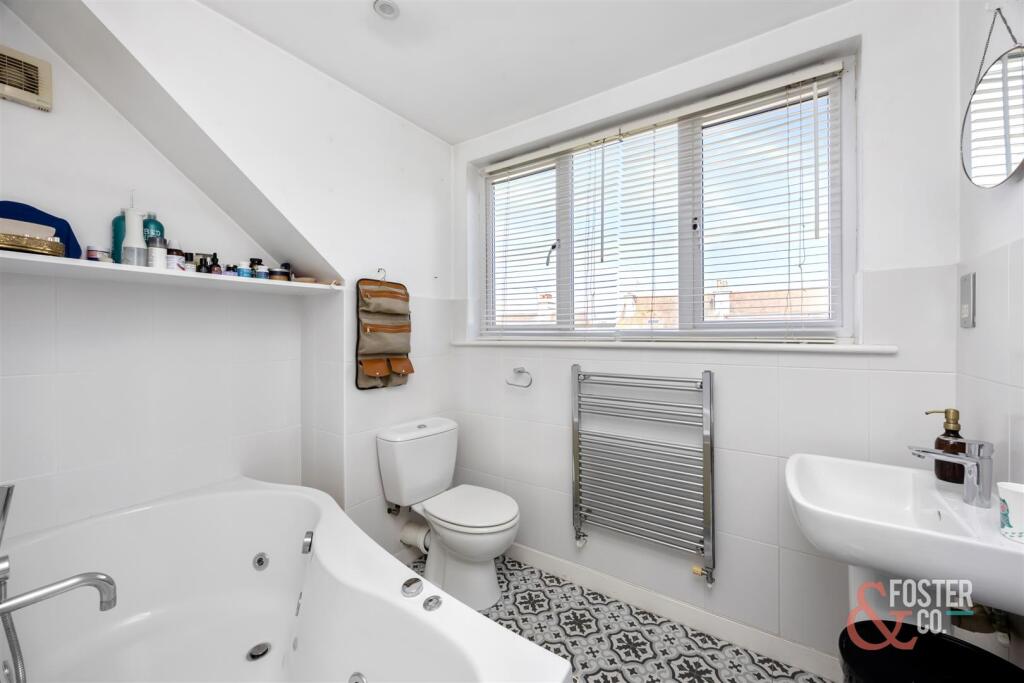 Burton VIllas, 6-002.jpg