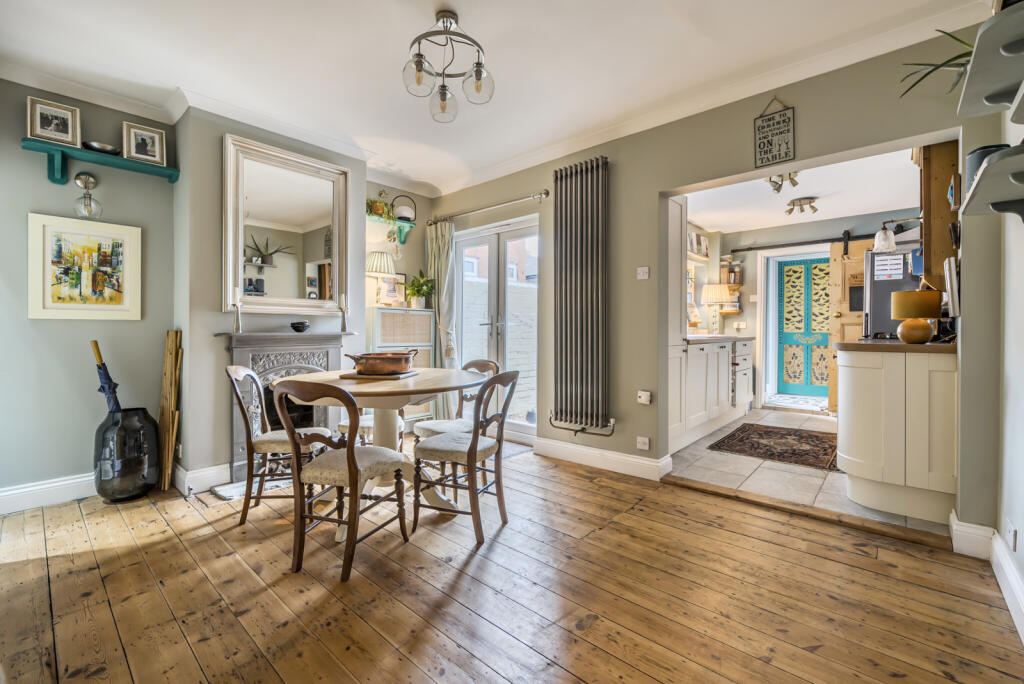 1361705-11-68df99...