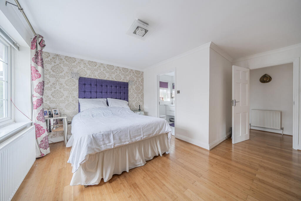 1358744-9-68d2da7...