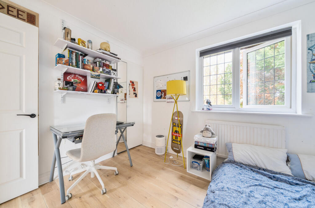 1364073-13-68ed8d...