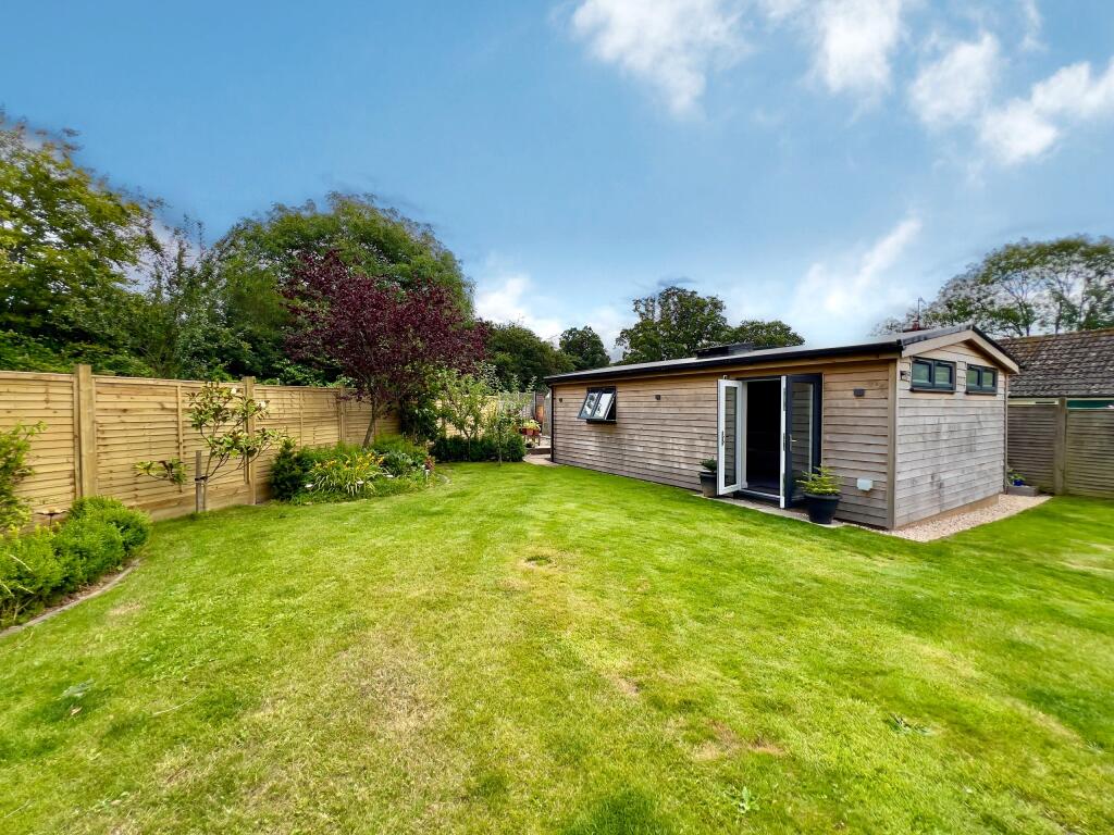 High spec garden annexe