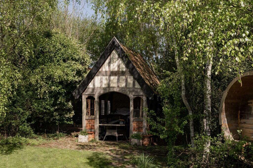 CH6-Cornfield Hal...