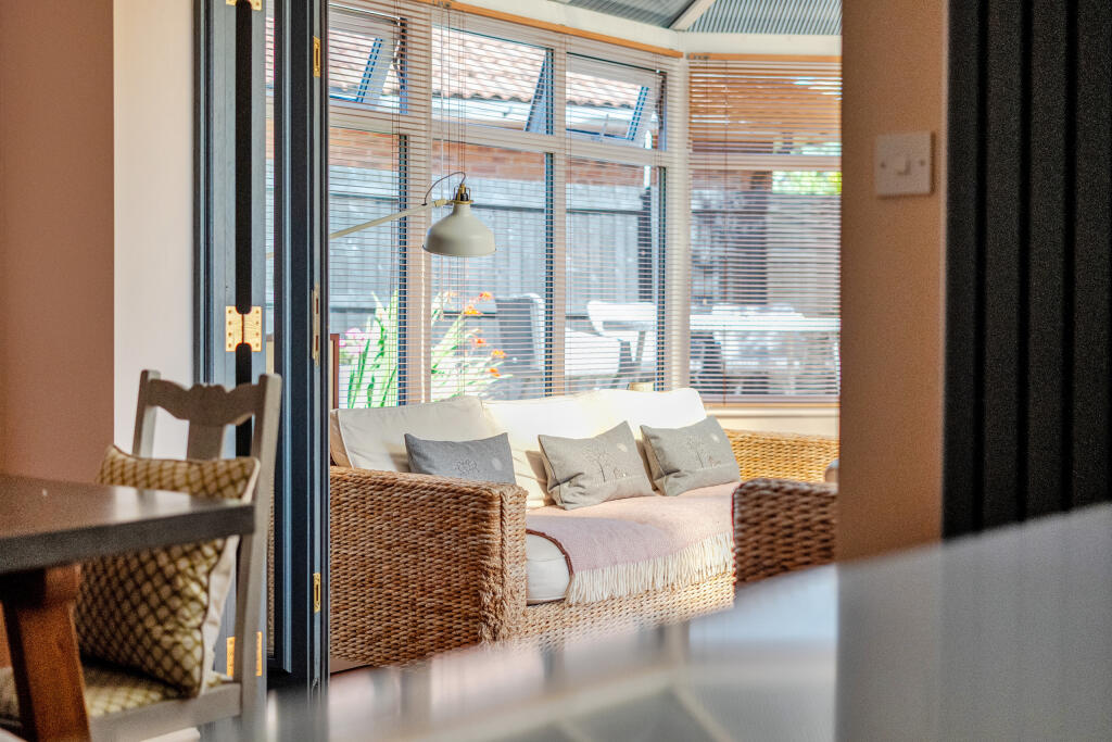 1320981-7-6870dbd82250e