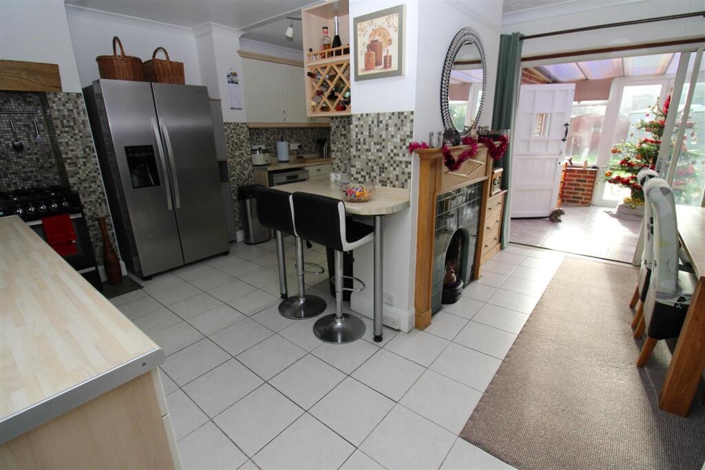 kitchendiner 2.JPG