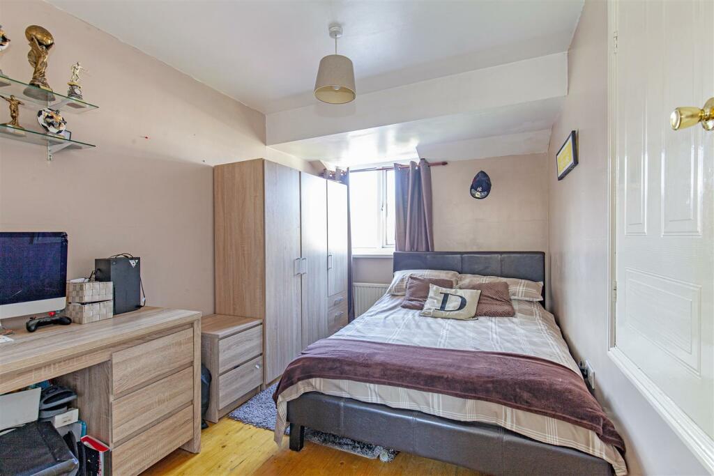 Bedroom 3-1.jpg