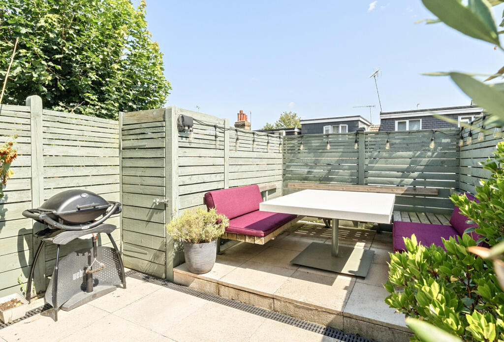 1335429-7-68935f9...