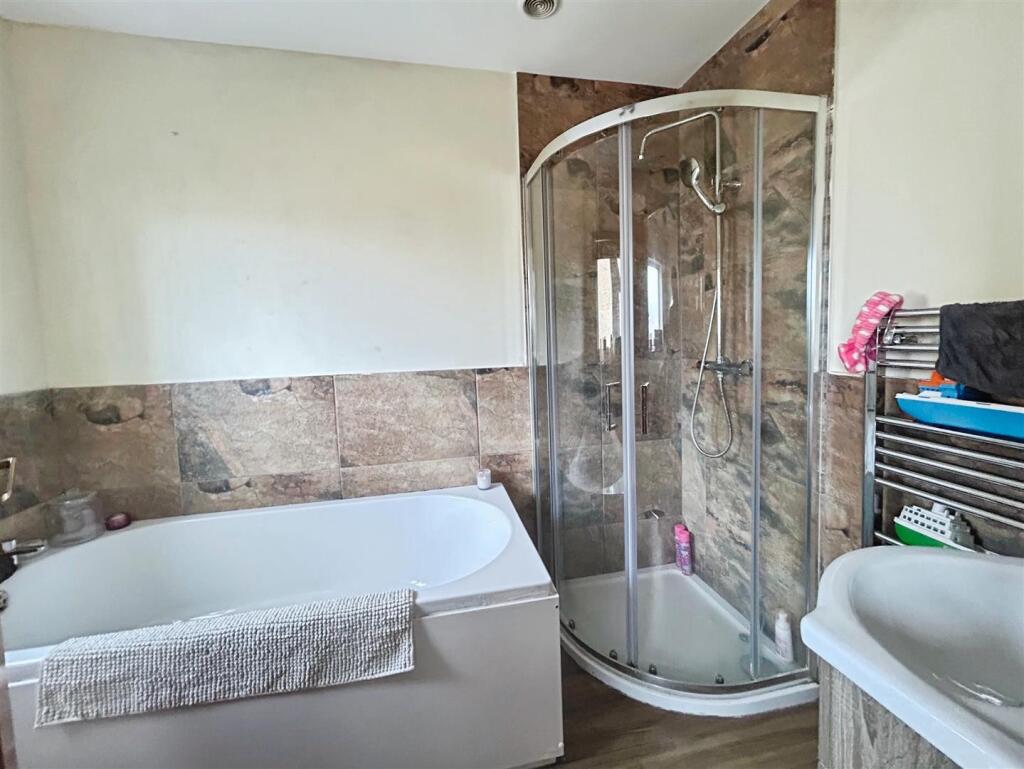 f4a38f12-5-483C-AEB0-176F36C7D23F-4598-000000A4276