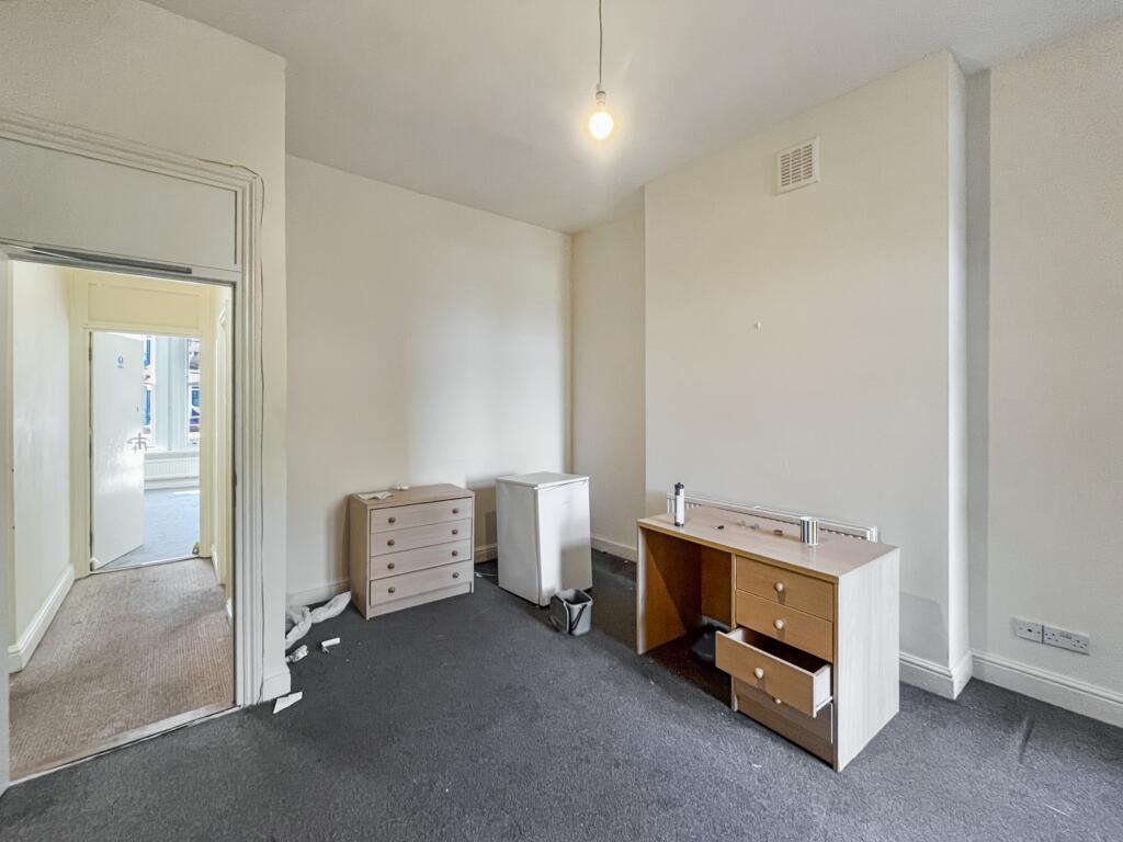 98 Ritherdon Road, Tooting, London SW17 8QQ