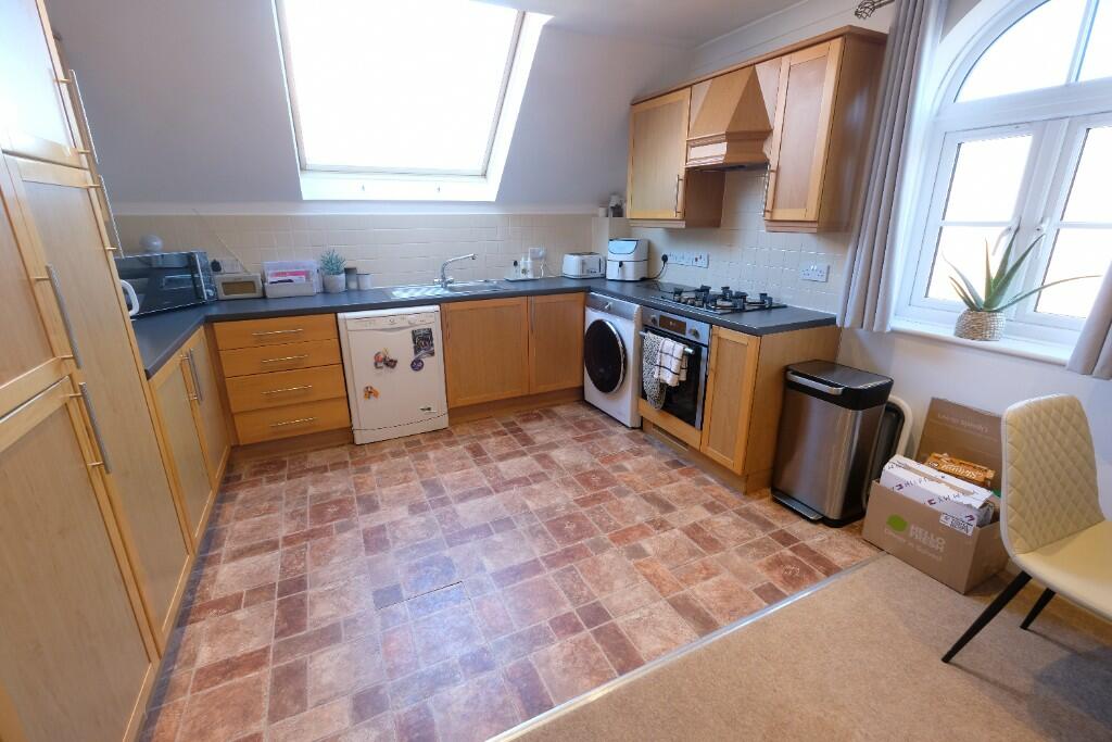 OPEN PLAN ROOM