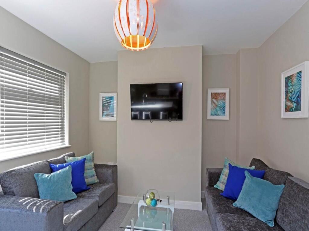 Lounge 2