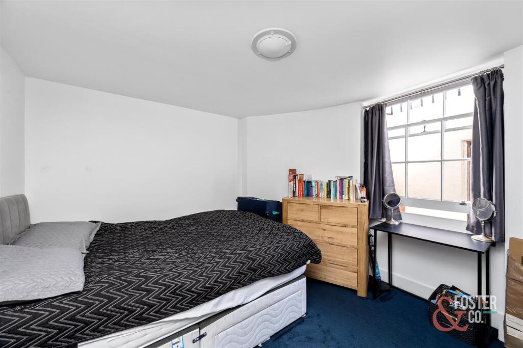 Lansdowne Place, 44-016.jpg