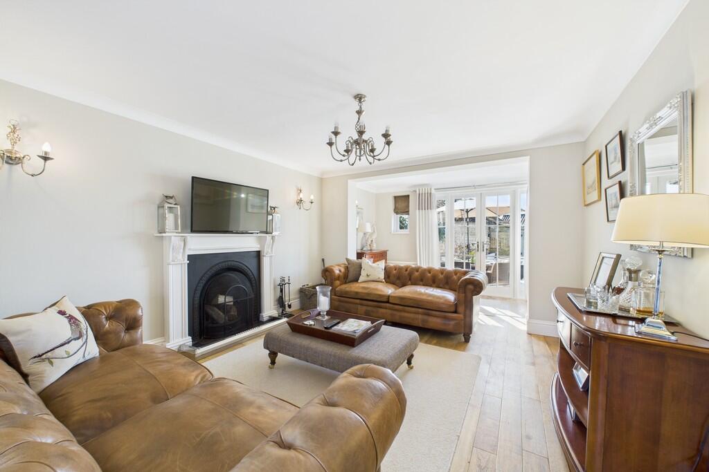 CAM01689G0-PR0455...