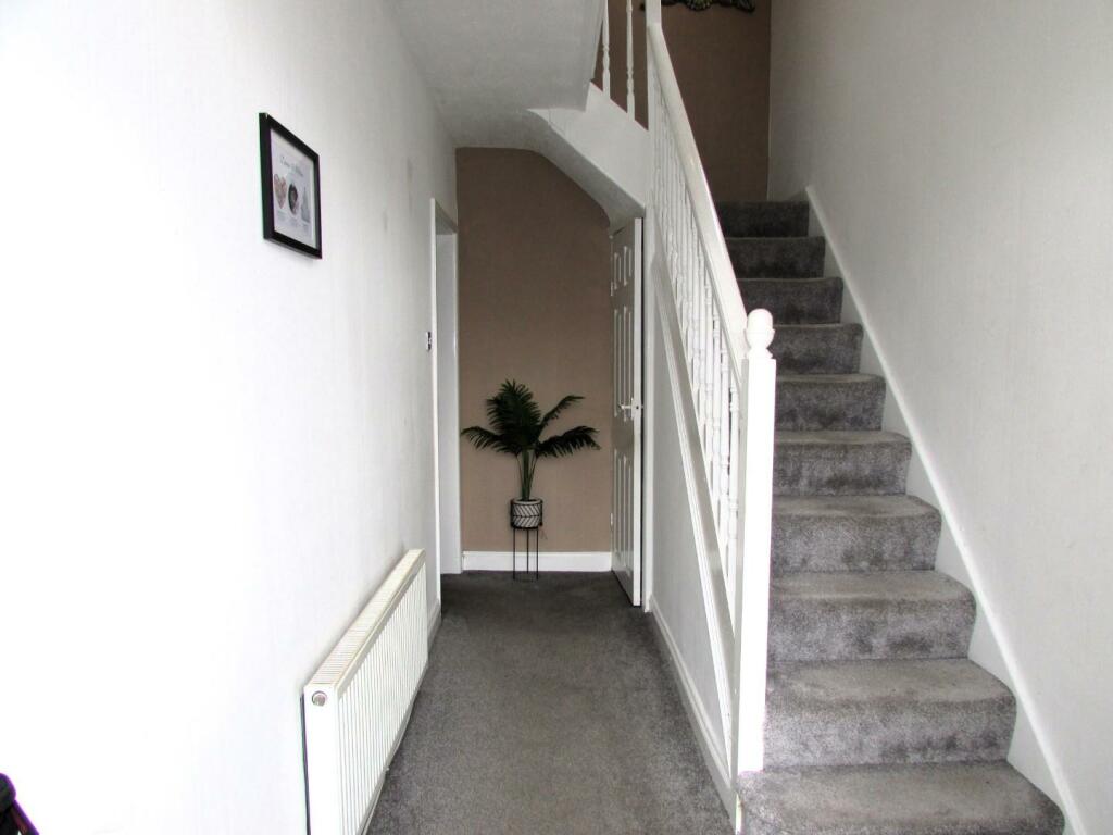 CliftonSt42hall.JPG
