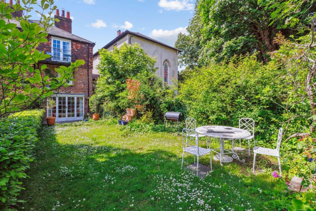 91653_Flat 2 11 St Nicholas Road(22).jpg