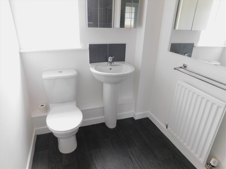 EN SUITE
