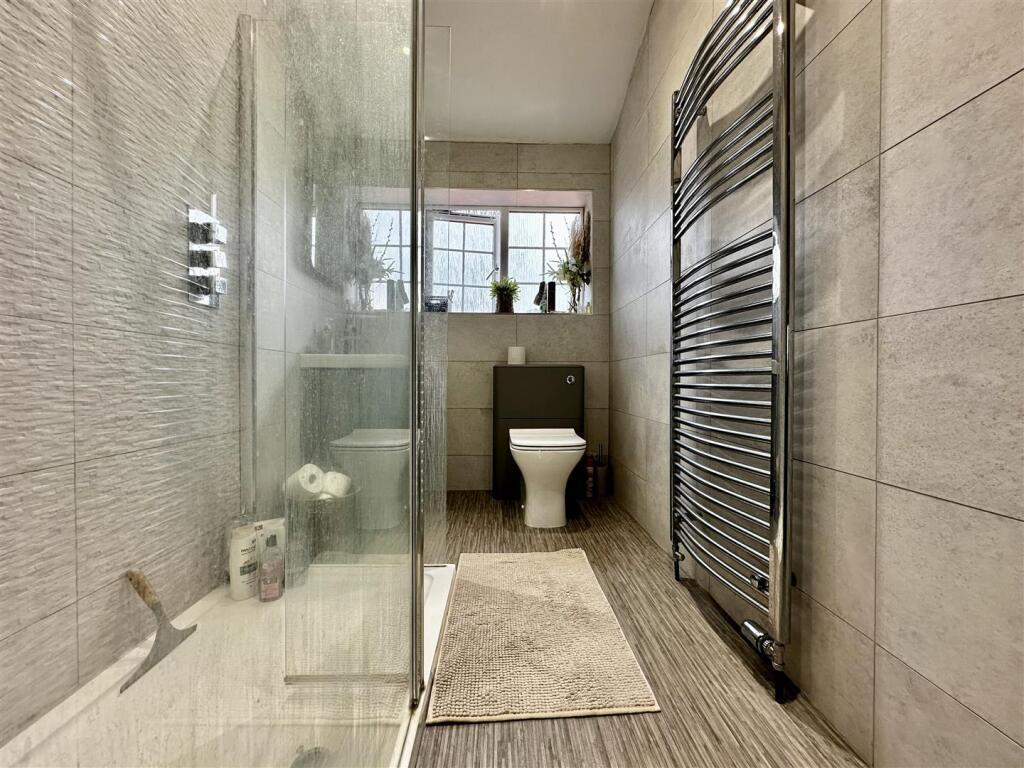 En-Suite Shower Room