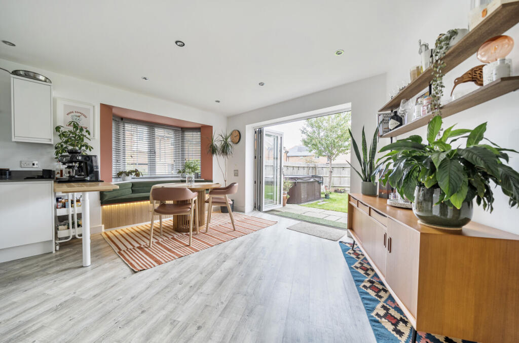 1364625-23-68e67f...