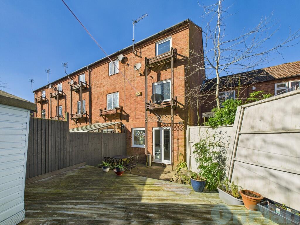 outside decking 7 coopers mews, neath hill