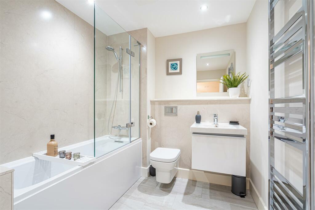 Bathroom Example 1.jpg