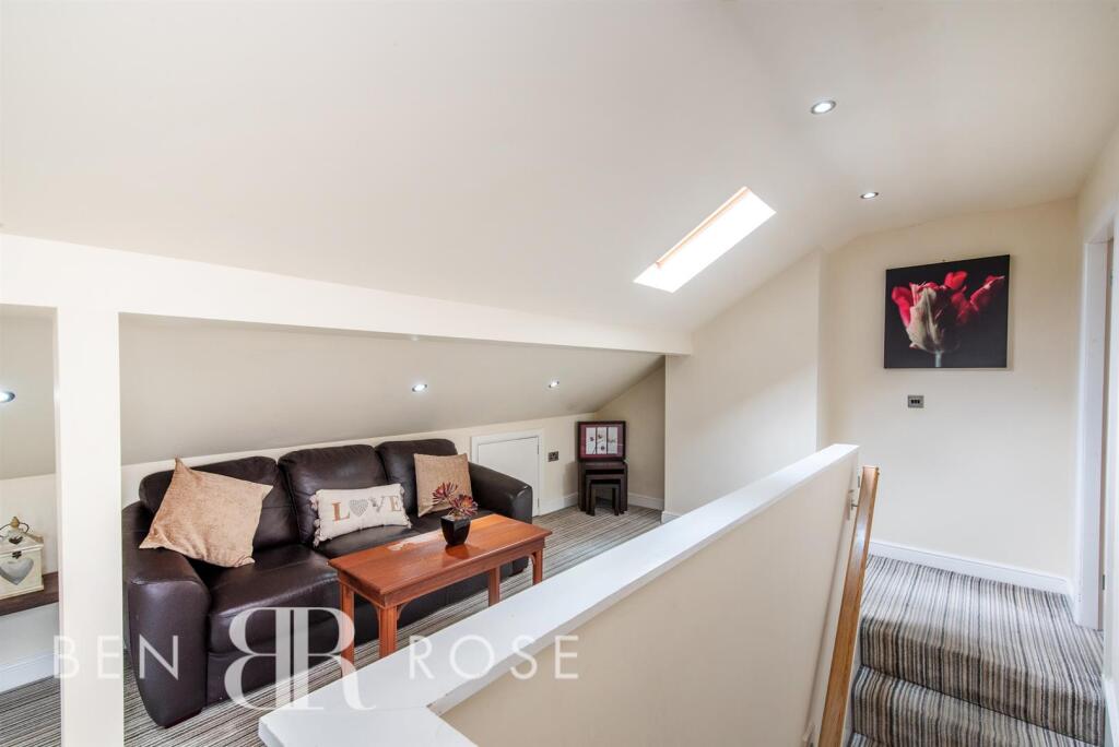 Landing/Sitting Room