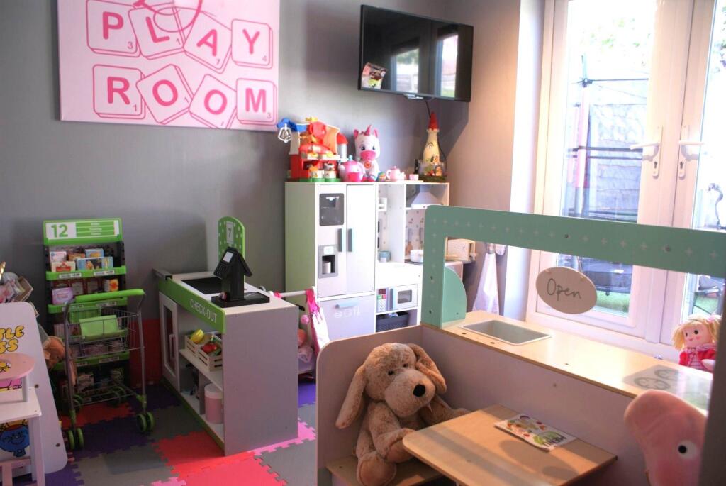 Play Room/3rd Recptn