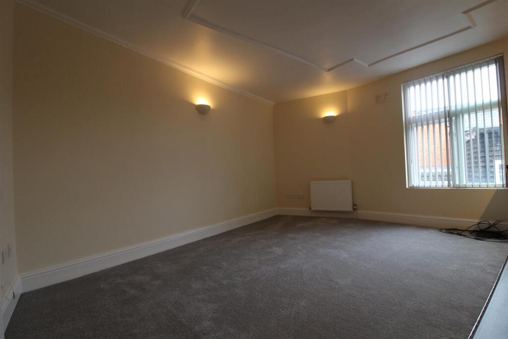 Lounge.JPG