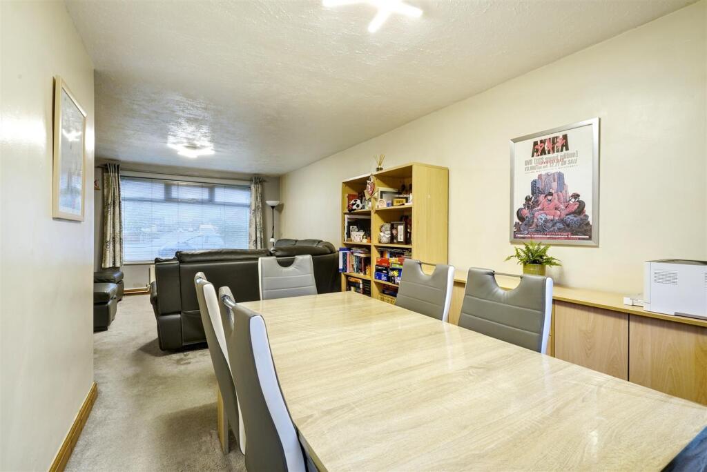 Dining Room 1_2.jpeg