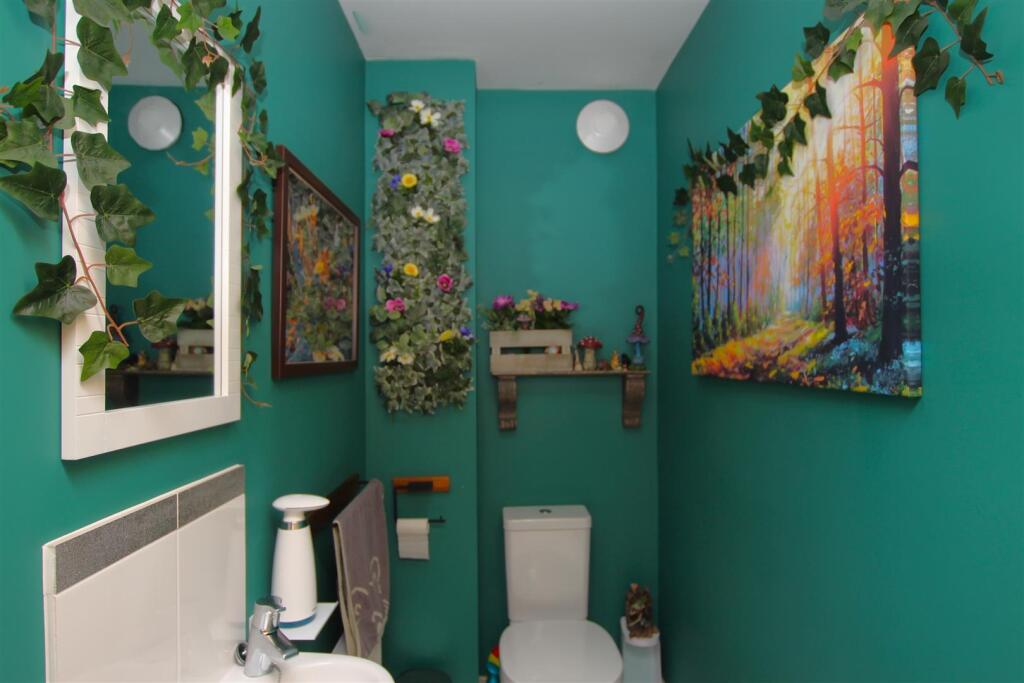 Cloakroom.JPG