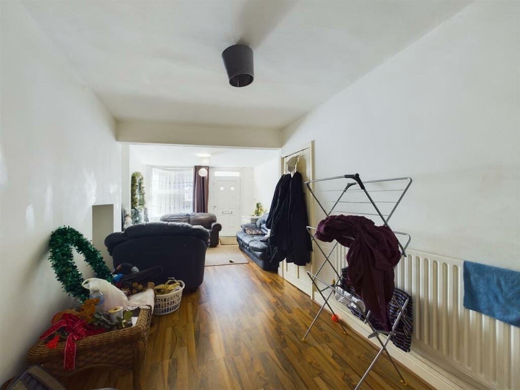 Dining Room (2).jpg