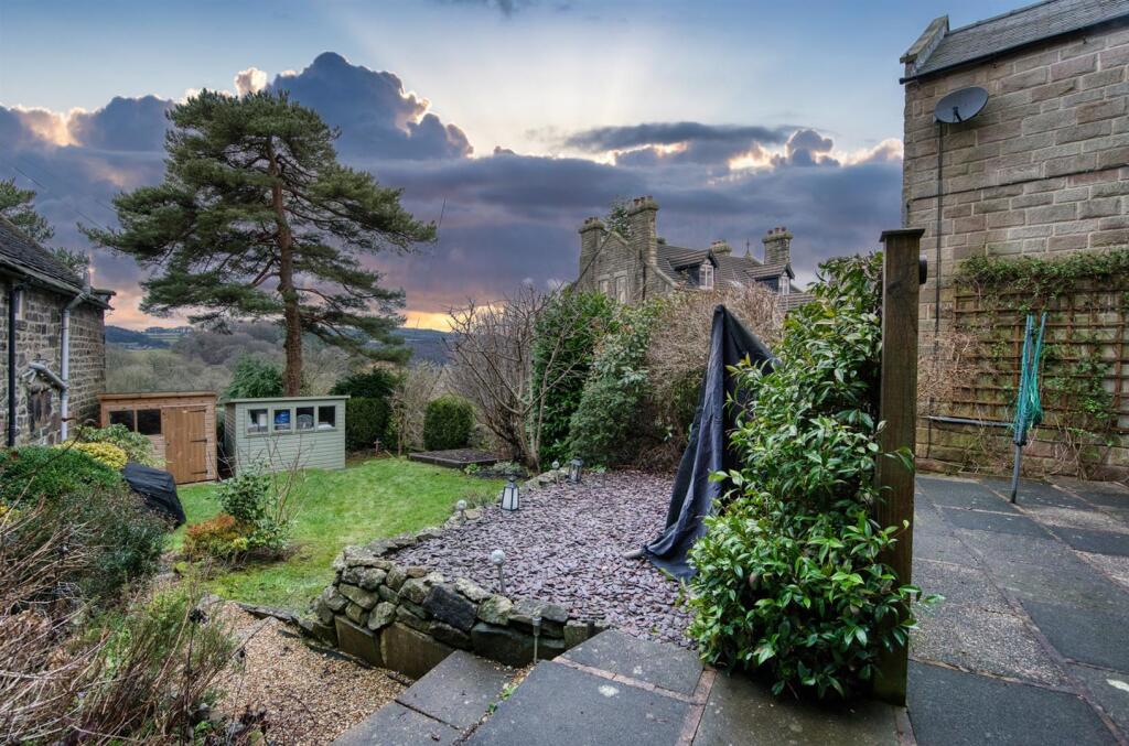 Rear Garden and dining patio.jpg