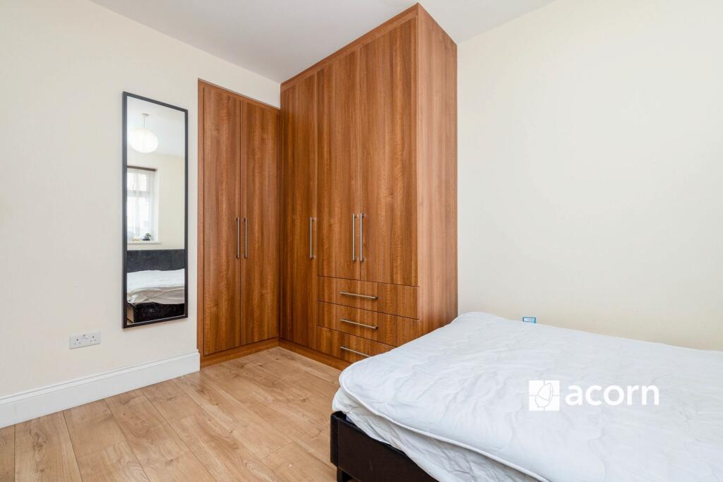 Bedroom (2)