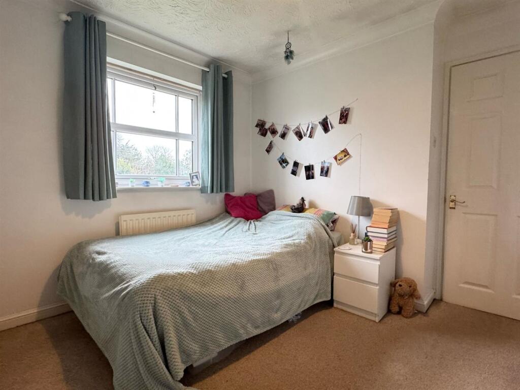 Bedroom 2 2.jpg
