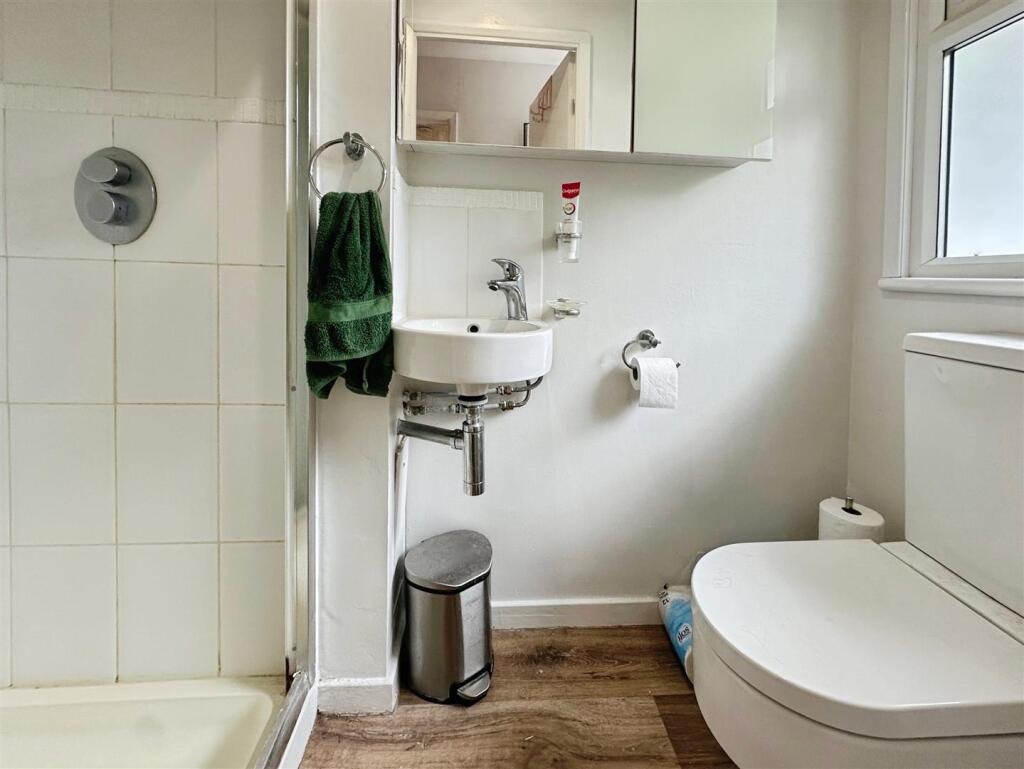 e9d3394b--40D5-BA3F-29673F9D1668-62047-00003136DF1