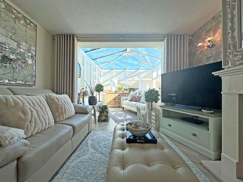 Lounge/Conservatory