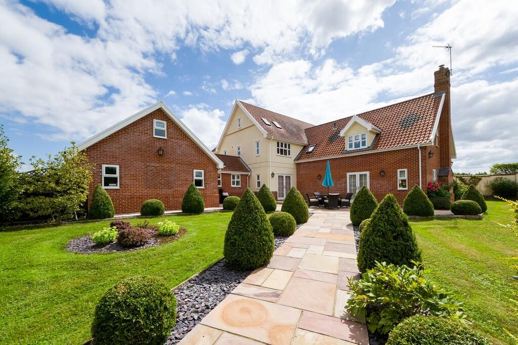 1440px-Brookside ...