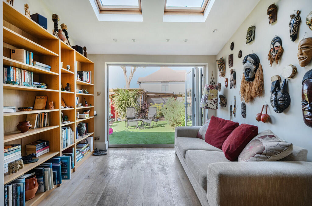 5-6823876fb3081-1...