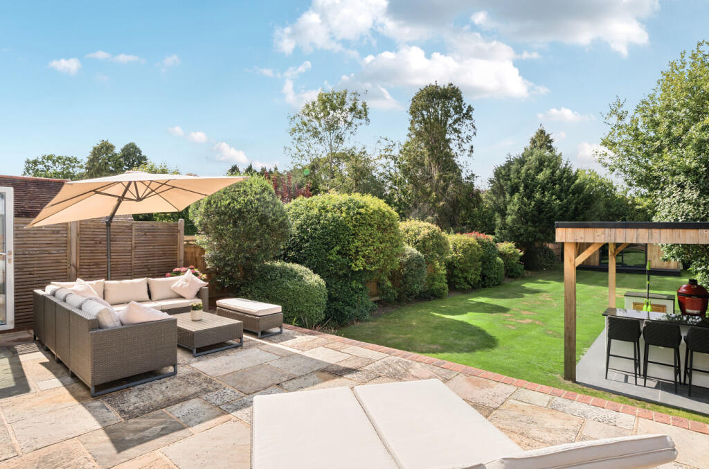 1334197-16-689308...