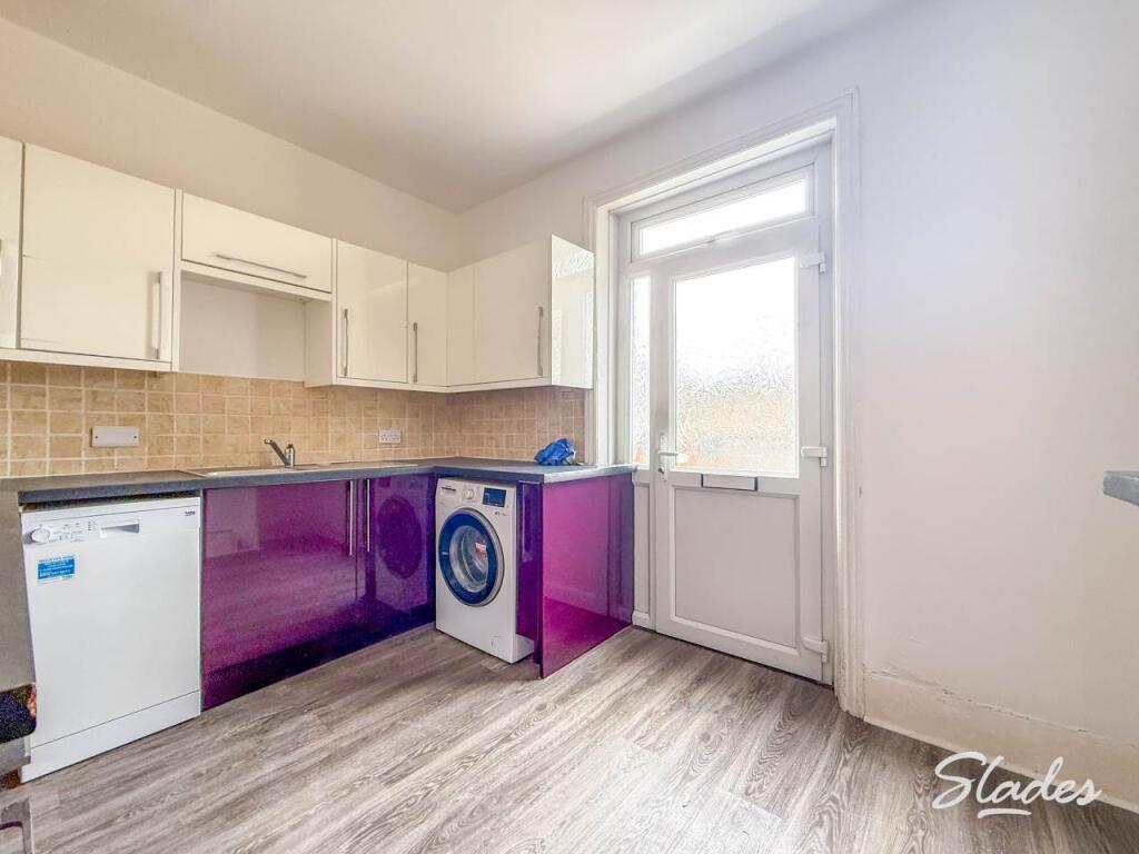 KITCHEN (2)