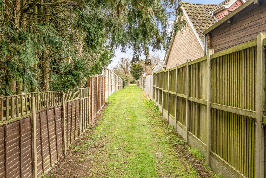 Private access to field