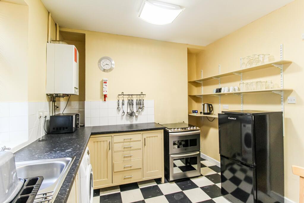 Kitchen 2