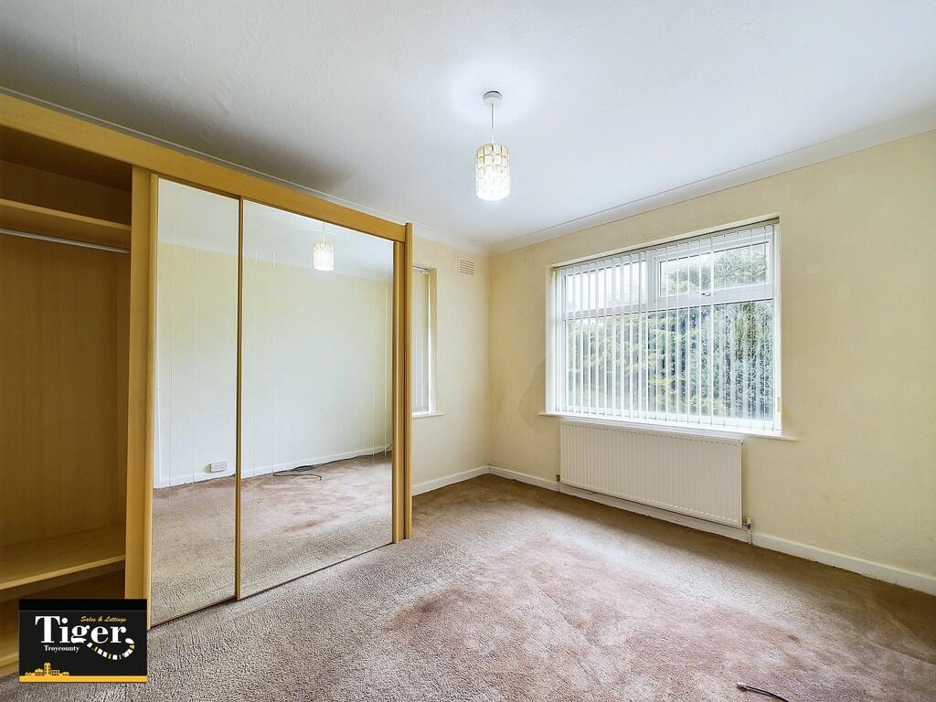 CAM02176G0-PR0356...