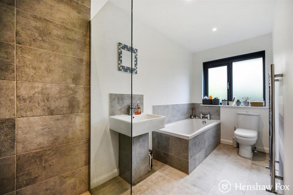 sketch_Ph13_5910387 - Copy.jpg